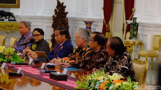 Jokowi Bertemu Menlu AS Mike Pompeo di Istana