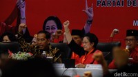 Sekjen PDIP Hasto Kristiyanto adala pihak yang mengenalkan Kapitra kepada Jokowi dan publik PDIP. Dia diperkenalkan di forum pembekalan caleg DPR PDIP, di Hotel Mercure Ancol, Minggu (5/8/20018). (Foto: Andhika P/detikcom)
