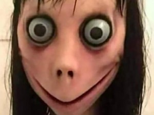 Inspirasi Makeup Hantu Momo untuk Halloween