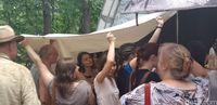 Magisnya Wayang Kulit di Festival Indonesia, Warga Moskow Rela Kehujanan