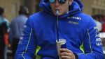 Mengintip Gaya Keren Maverick Vinales, Pebalap MotoGP Saat Cicip Makanan Enak