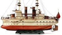 Miniatur kapal perang ini merupakan kapal khas yang bisa digunakan perang oleh kerajaan Inggris di jaman dulu. Kapal uap yang langka ini dijual dengan harga US$ 122.600 atau setara Rp 1,7 miliar. Istimewa/Destinationluxury.