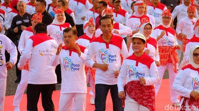 Potret Asyiknya Jokowi-JK Saat Senam Poco-poco di Monas