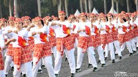 Kegiatan senam Poco-Poco massal ini berlangsung selama 10 menit.