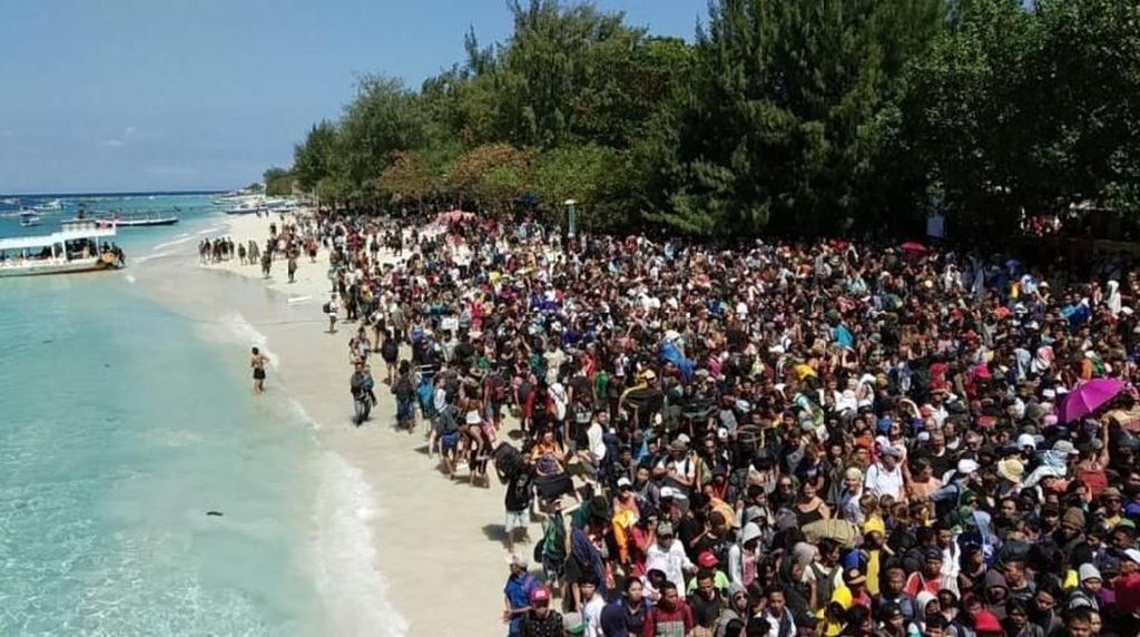Fakta-fakta soal Turis Lombok yang Eksodus Usai Gempa Fakta-fakta soal Turis Lombok yang Eksodus Usai Gempa