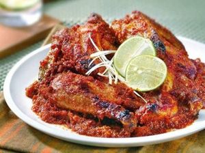 Ayam Taliwang yang Pedas Nendang Cocok Dinikmati Siang Ini