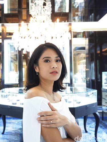Dian Sastrowardoyo