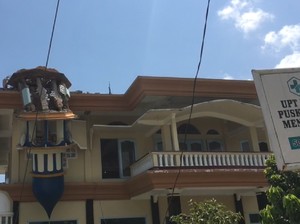 Tempat Ibadah di Lombok Barat Porak-peranda karena Gempa