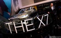 BMW X7. 