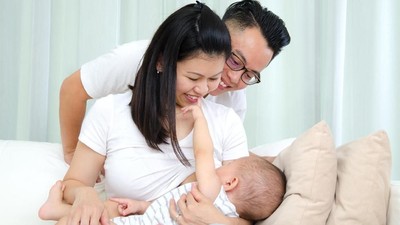 Dukungan Suami untuk Istri Menyusui Bisa Jadi ASI Booster Alami Dukungan Suami untuk Istri Menyusui Bisa Jadi ASI Booster Alami
