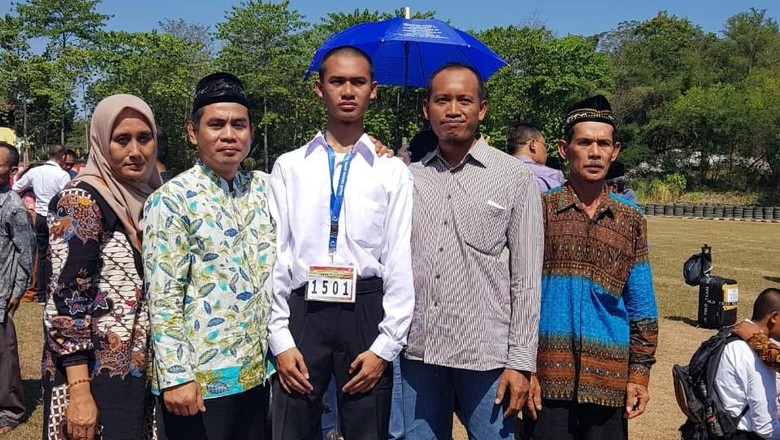 Cerita Anak Petani di Bojonegoro yang Diterima Masuk Akpol Cerita Anak Petani di Bojonegoro yang Diterima Masuk Akpol