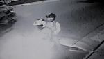 Foto: Potongan CCTV yang Rekam 2 Pelempar Molotov di Rumah Kapitra