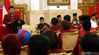 Perwakilan Ikatan Mahasiswa Muhammadiyah (IMM) menyampaikan maksud kedatangan mereka.