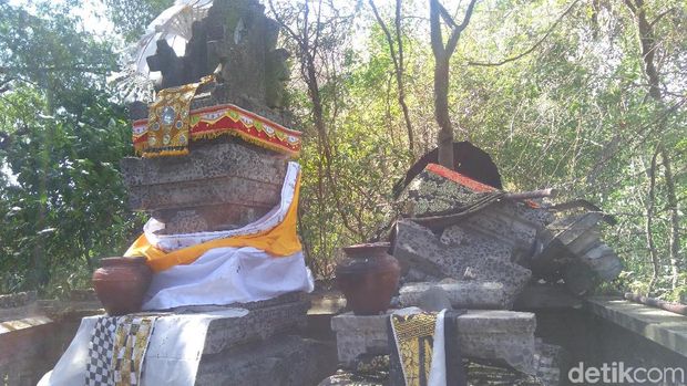  Gempa Lombok berkekuatan 7 SR merusak banyak bangunan termasuk rumah ibadah, Senin (6/8/2018)