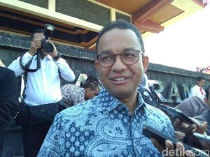 Anies Pastikan Kali Item Sudah Tak Bau