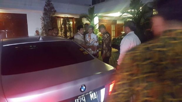 Maher Algadri dan Ketum FPI Ikut Pertemuan di Rumah Prabowo