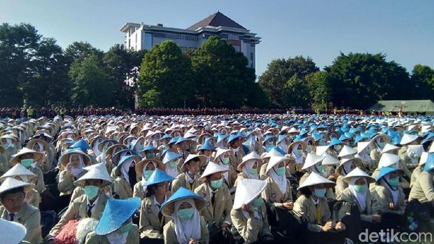 Ribuan maba UGM. 