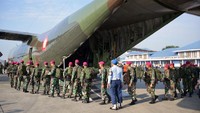 Pasukan yang berintikan tim kesehatan Marinir tersebut diberangkatkan secara bertahap. Tahap pertama pemberangkatan dilaksanakan Senin pagi (6/8/2018) melalui Bandar Udara Halim Perdanakusuma Jakarta sebanyak 100 personel dari Pasmar-1 Jakarta. Istimewa/Dok. Dispen Kormar.