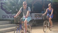 Gili Trawangan terkenal sebagai pulau tanpa polusi dan polisi. Tidak da kendaraan bermotor, transportasi utamanya adalah sepeda (Afif Farhan/detikTravel)