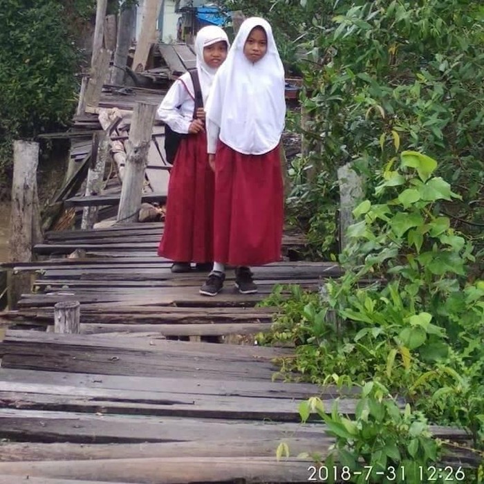 Riau Provinsi Kaya, Mengapa Ada Jembatan Lapuk Kayak Gini?