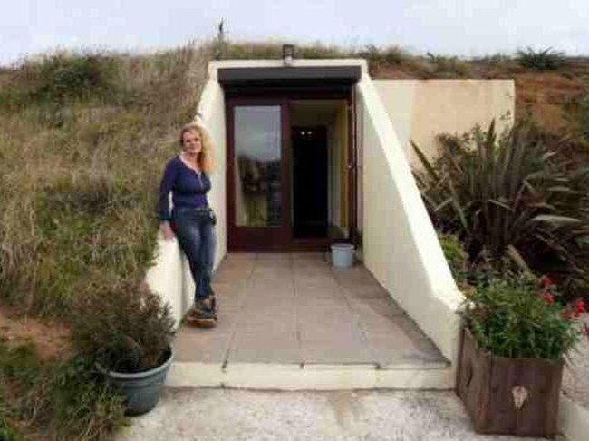 Mereka bersyukur masih ada yang memelihara, terlebih lagi merenovasi tempat tersebut karena nilai sejarahnya sangatlah penting dan berharga. Aku bisa tinggal di sini selamanya. Sangat indah dan spesial, kata Elizabeth. Foto: Dok. Elite Readers/ SWNS.com