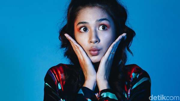 Makin Matang, Mikha Tambayong Celeb of The Month Bulan Ini Makin Matang, Mikha Tambayong Celeb of The Month Bulan Ini