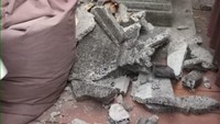 Minggu (5/8) malam gempa mengguncang Gili Trawangan dan membuat turis panik. Banyak yang menyelamatkan diri naik ke atas bukit (Antik Tri Permana/Istimewa)