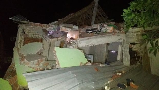 Gempa NTB, Rumah di Sumbawa Roboh