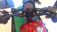 Untuk motor bergaya retro atau jadul, saat ini juga banyak diluncurkan para produsen motor lainnya. Foto: Khairul Imam Ghozali