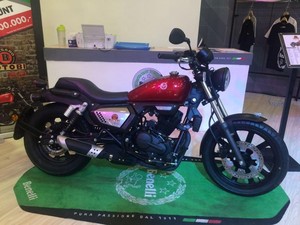 Tunjukkan Eksistensinya, Benelli Luncurkan Motor Retro Murah