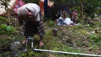 Para pengungsi berharap mendapatkan bantuan berupa makanan, air dan selimut. ANTARA FOTO/Zabur Karuru.
