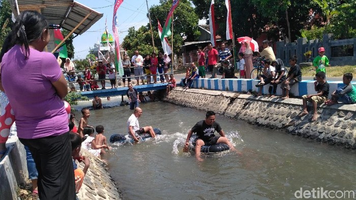 Begini Serunya Agustusan di Situbondo Plus Kampanye Kali Bersih