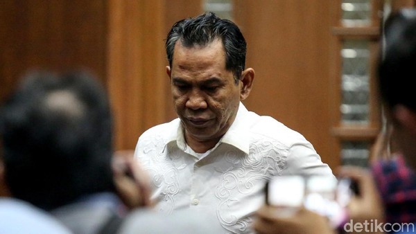 Abdul Latief Dituntut 8 Tahun Penjara