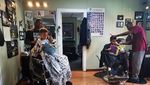 Pangkas Rambut di Barbershop Ini Gratis, Syaratnya..