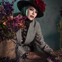 Ia sempat melakukan pemotretan dengan Rio Motret dan Diera Bachir. Banyak orang setuju bahwa penampilan Niki di foto-foto itu sangat berbeda dengan Niki yang dulu. Foto: Rio Motret