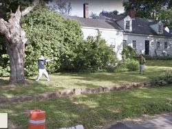 13 Momen Aneh yang Tertangkap Google Street View