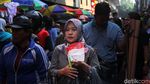 Pernak-pernik HUT RI Ramaikan Pasar Pagi Jakarta