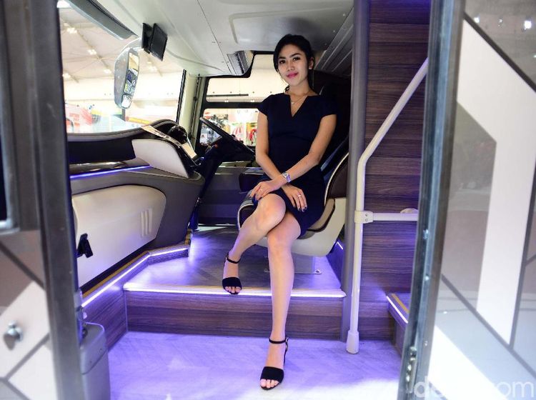 Ada yang Cantik di Bus-bus Komersial di GIIAS 2018