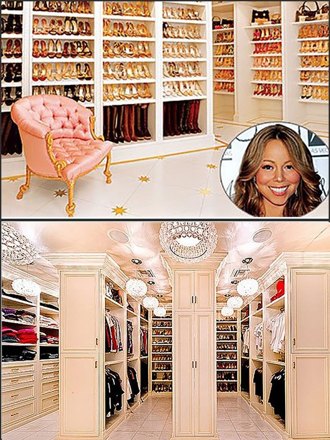 Lemari Mariah Carey memiliki interior yang sama mewahnya menggambarkan sang diva. Lantai marmer, aksen emas dan pink, juga lebih dari 1.000 pasang sepatu disimpan di sana. Hebatnya lagi, lemari Mariah Carey bahkan dilengkapi dengan pengatur cuaca. Foto: Istimewa