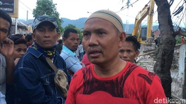 Syarafudin, jemaah yang selamat dari robohnya masjid saat gempa