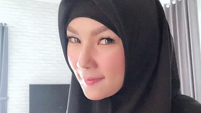 Cantiknya Kalina, Mantan Istri Deddy Corbuzier Saat Pakai Hijab