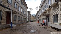 IMIP juga menyediakan mes untuk TKA Asal China tersebut. Total ada sekitar 12 bangunan yang diperuntukkan bagi TKA China.