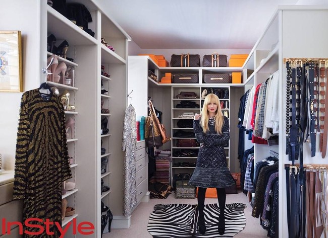 Rachel Zoe memiliki tak hanya satu, tapi delapan lemari. Isinya ada lebih dari 100 jaket Chanel, 10 tas Hermes Birkin dan lebih dari 100 baju Missoni. Foto: Istimewa