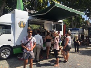 Ketika Food Truck Selamatkan Wisatawan di Lombok