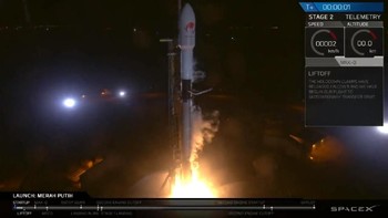 Detik pertama roket mulai lepas landas. Foto: YouTube/SpaceX