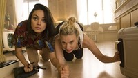 Sinopsis The Spy Who Dumped Me di Bioskop Trans TV Hari Ini