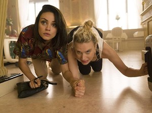 Sinopsis The Spy Who Dumped Me di Bioskop Trans TV Hari Ini