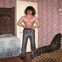 Demi memikat wanita, banyak pria menunjukkan otot dan wajah tampan mereka di foto profil kencan online. Pria berikut juga sama. Foto: Imgur/alackofunderstanding