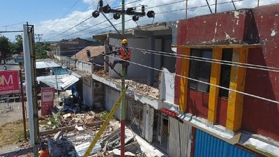 Gempa Usai, Jaringan Listrik di Lombok Mulai Diperbaiki