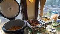Traveler dapat fasilitas makan besar dan snack selama perjalanan (Shinta/detikTravel)